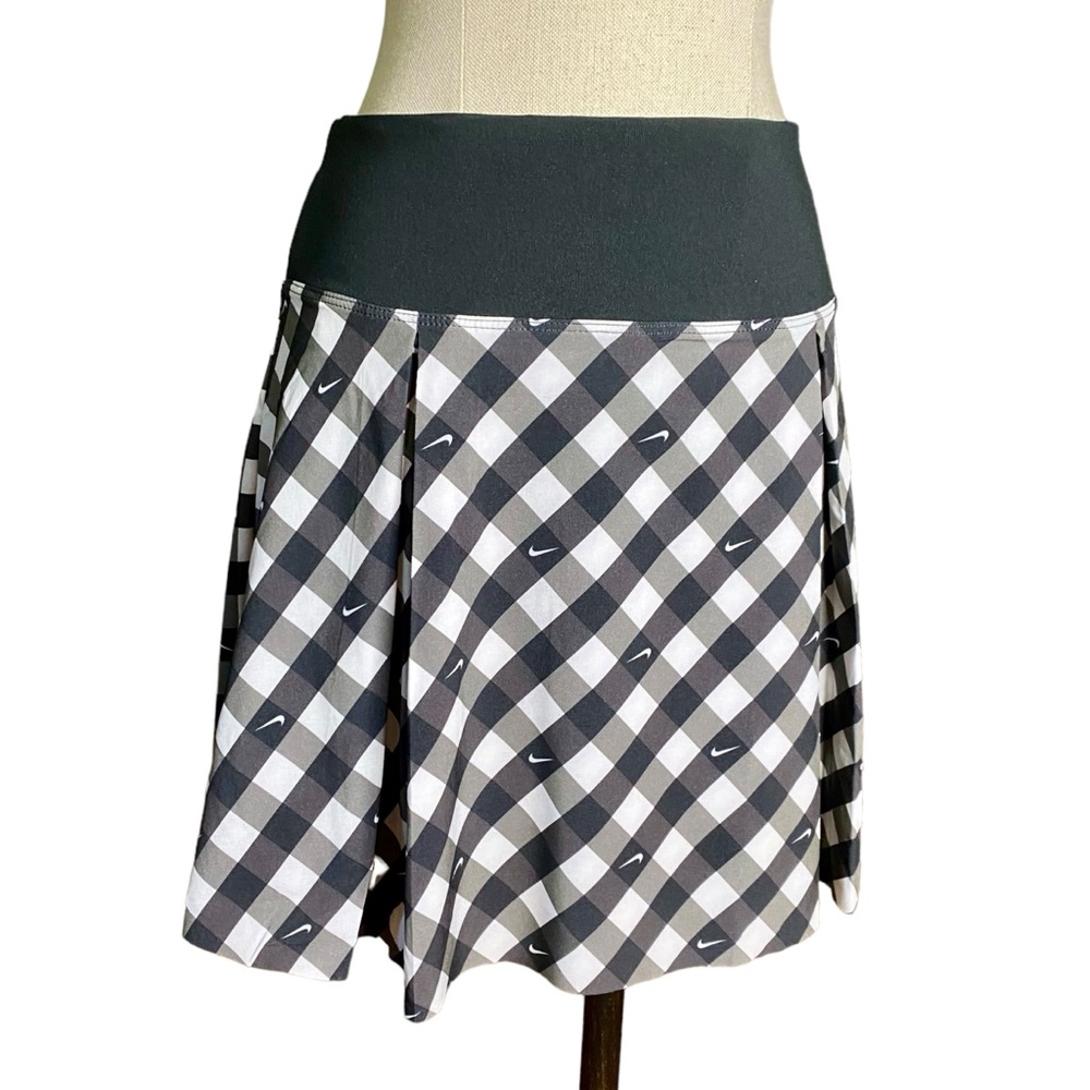 NWT Nike Club Print Skirt size S